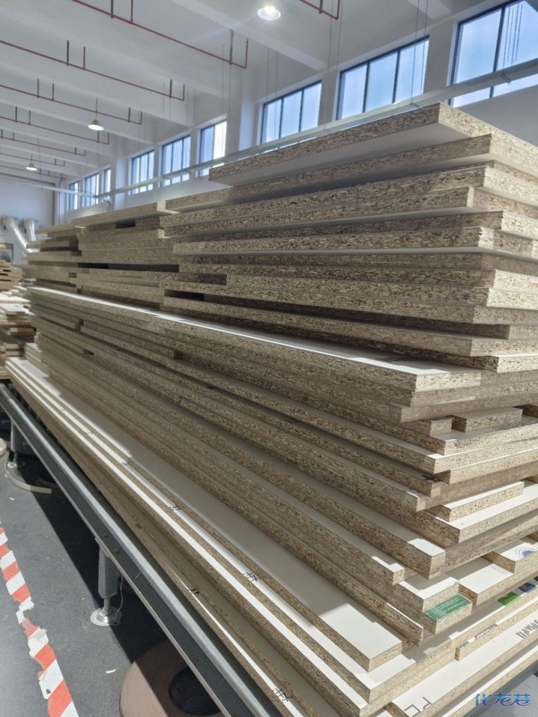 1763433209165886.jpg 4.jpg